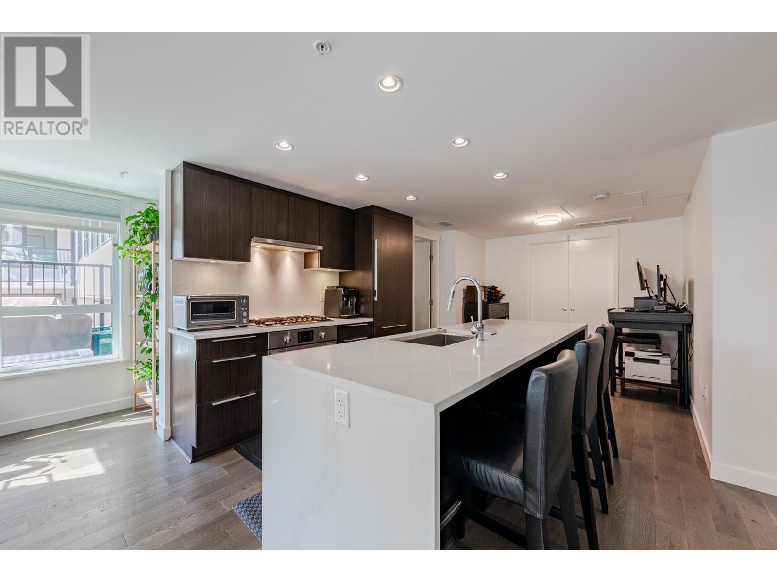Photo 2 of 104 7828 Granville Street, Vancouver BC