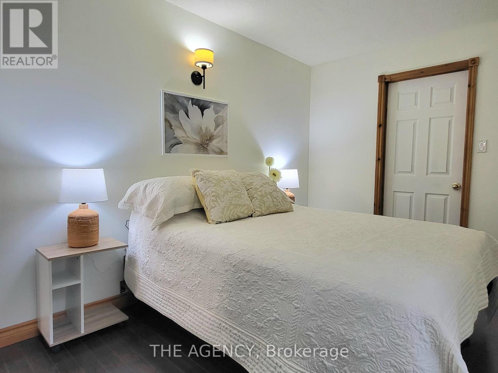 Photo 23 of 1411 Cedar Lane, Bracebridge ON