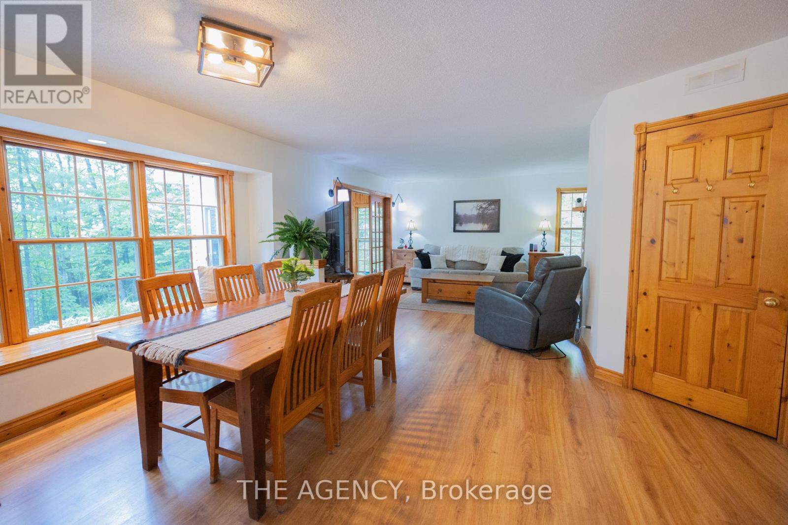 Photo 7 of 1411 Cedar Lane, Bracebridge ON