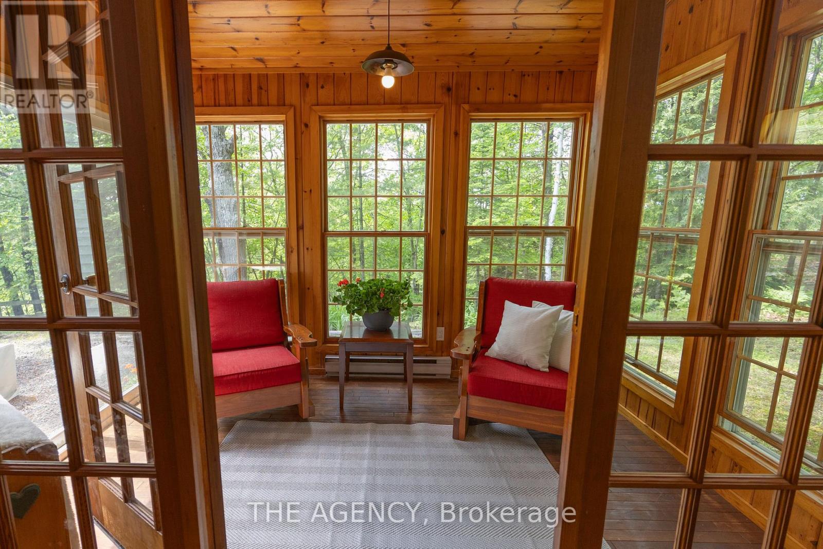 Photo 8 of 1411 Cedar Lane, Bracebridge ON