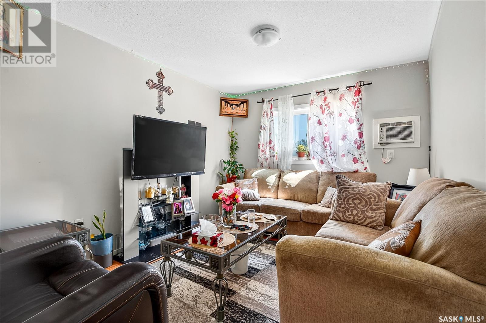 Photo 12 of 412 418 Athabasca Street E, Moose Jaw SK