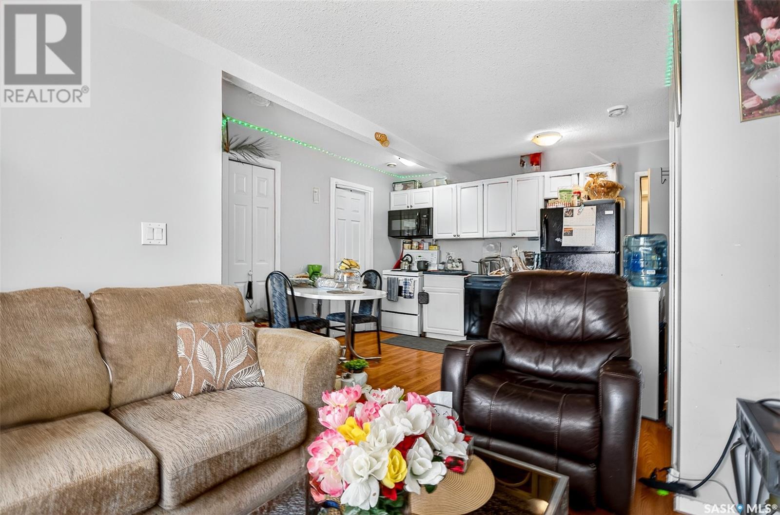 Photo 14 of 412 418 Athabasca Street E, Moose Jaw SK