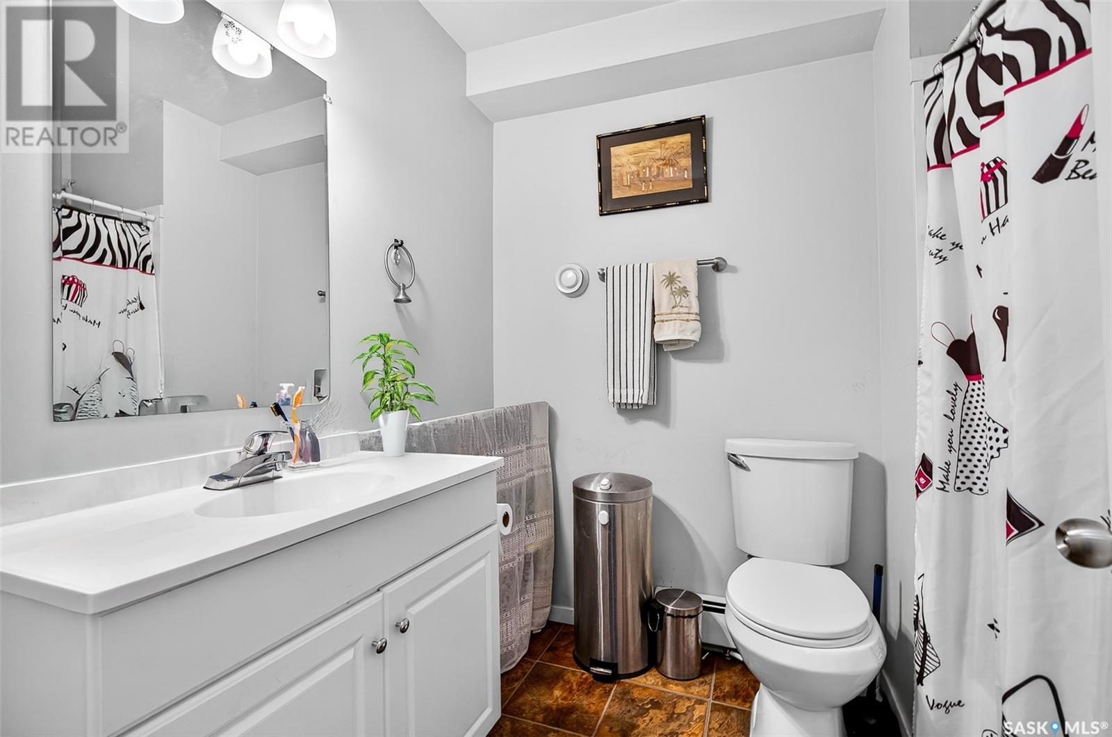Photo 15 of 412 418 Athabasca Street E, Moose Jaw SK