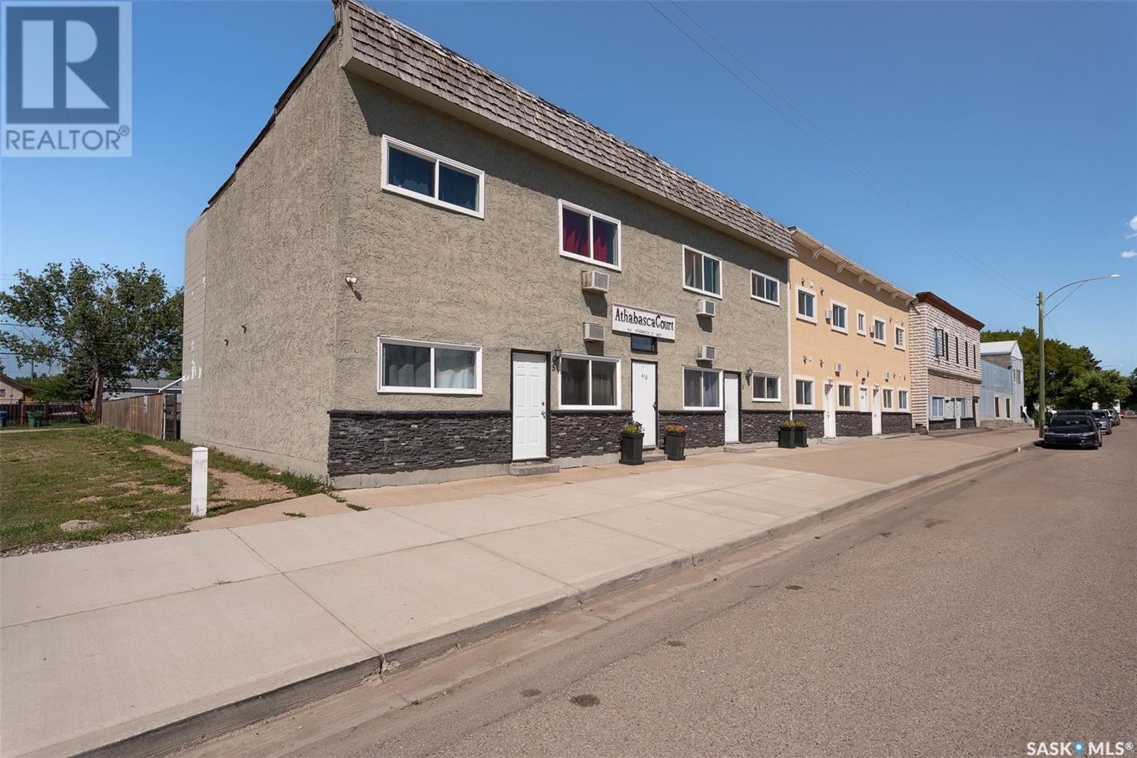 Photo 2 of 412 418 Athabasca Street E, Moose Jaw SK