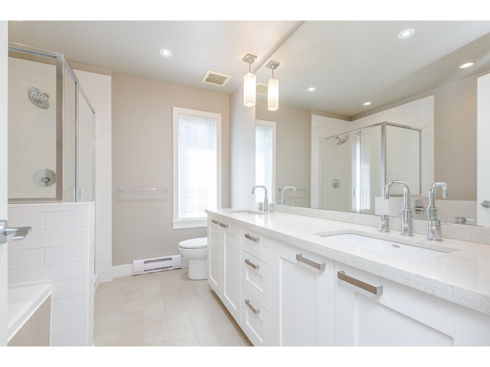 Photo 13 of 22 2501 161 A Street, Surrey BC