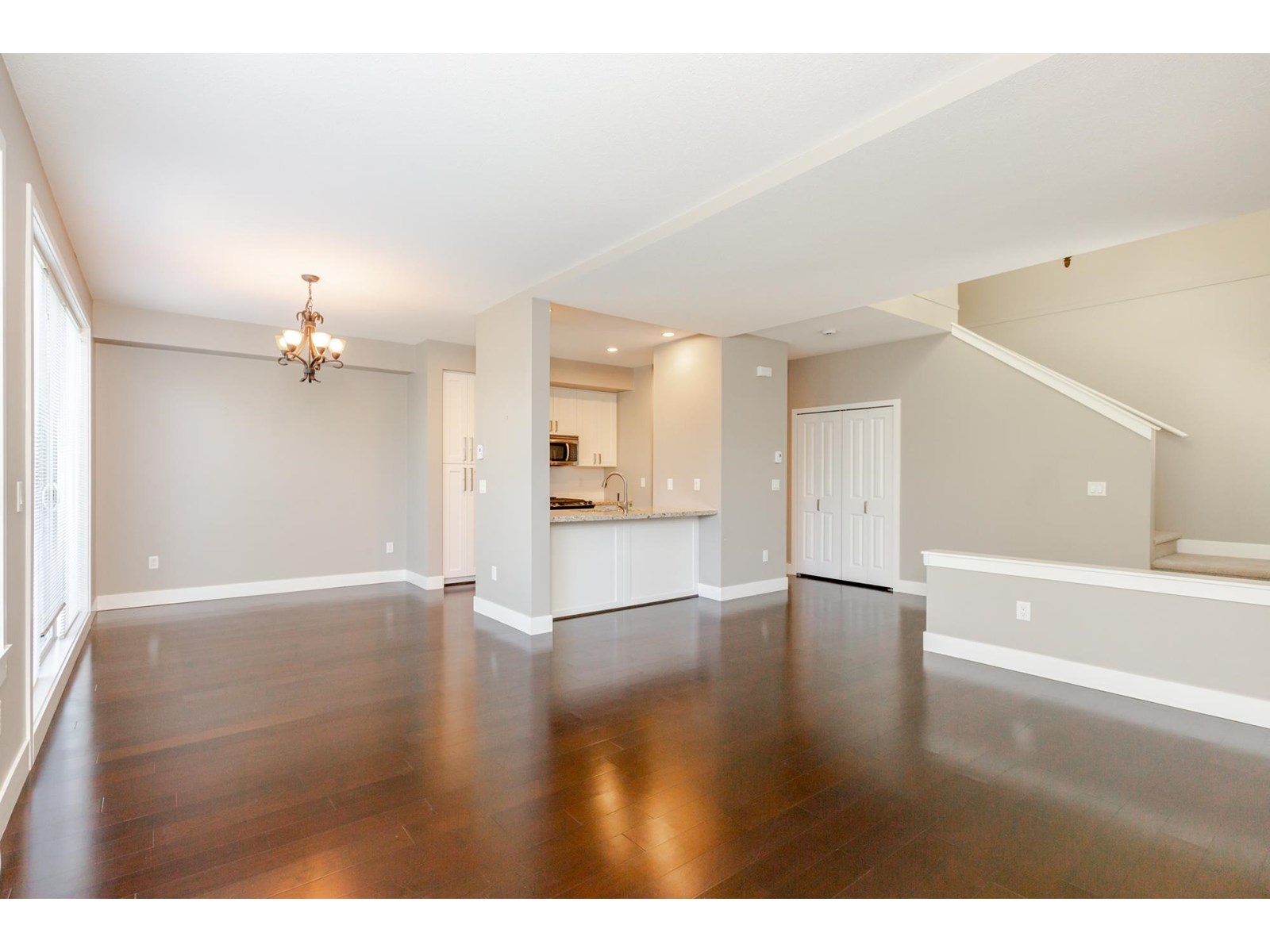 Photo 3 of 22 2501 161 A Street, Surrey BC