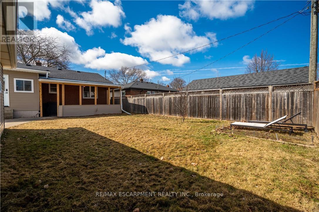 Photo 11 of 14 Milton Road, St Catharines ON