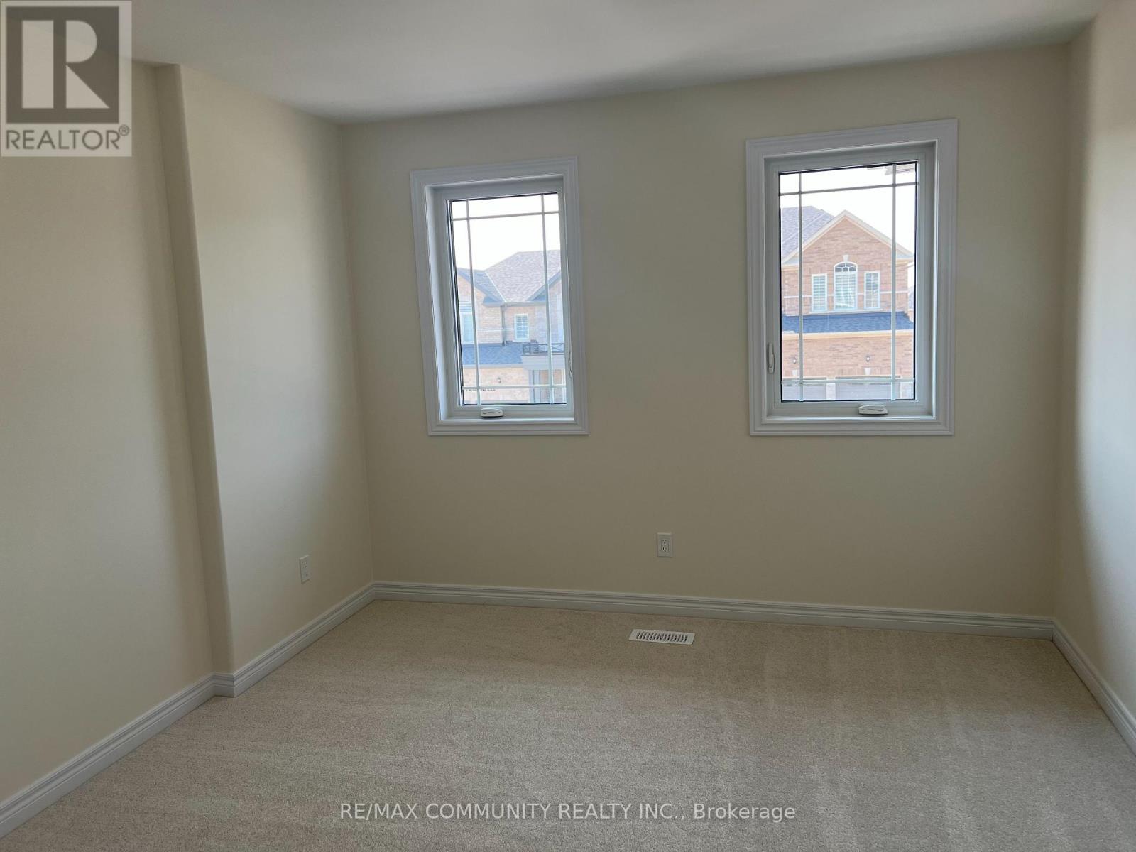 Photo 22 of 236 Oneil Street, Peterborough North ON