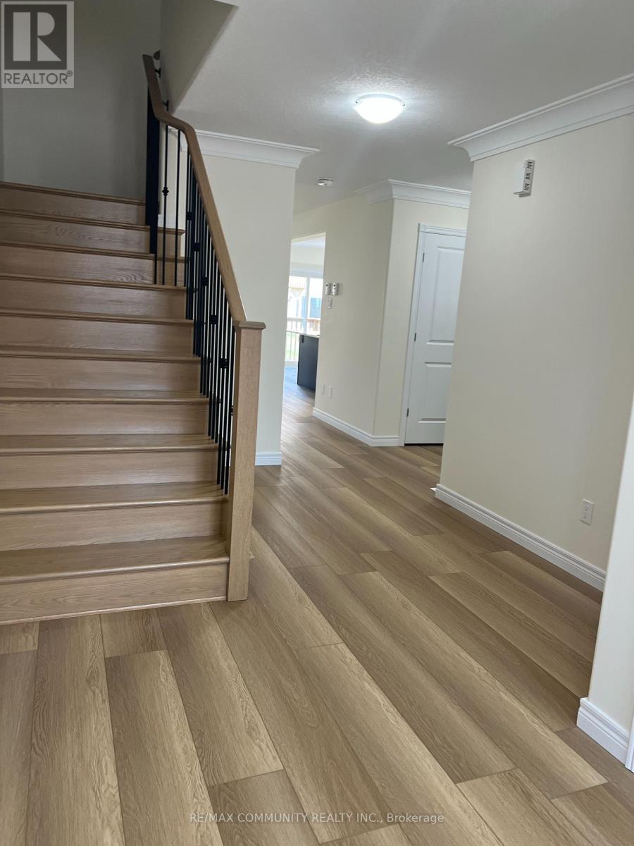 Photo 17 of 236 Oneil Street, Peterborough North ON