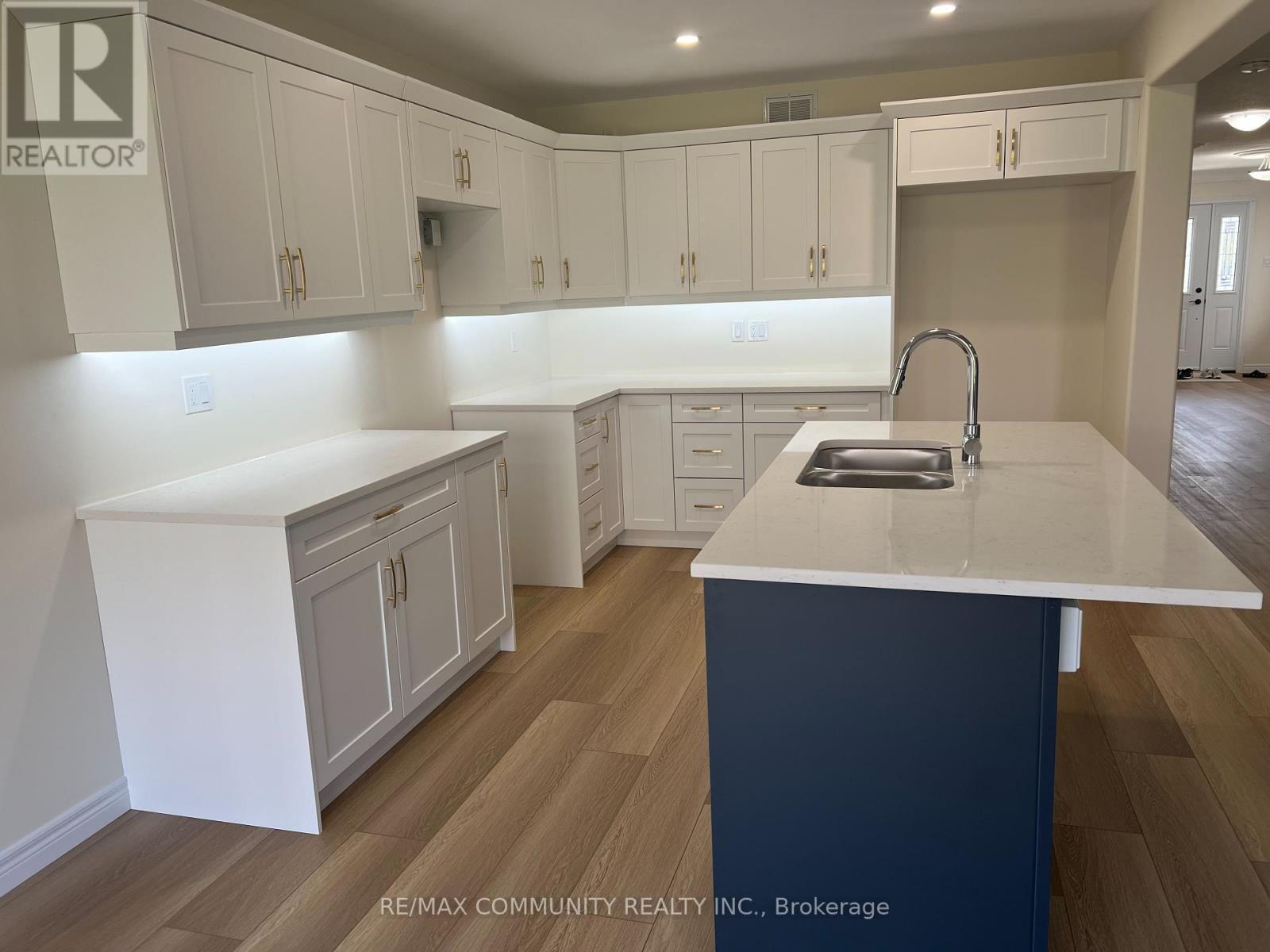 Photo 1 of 236 Oneil Street, Peterborough North ON