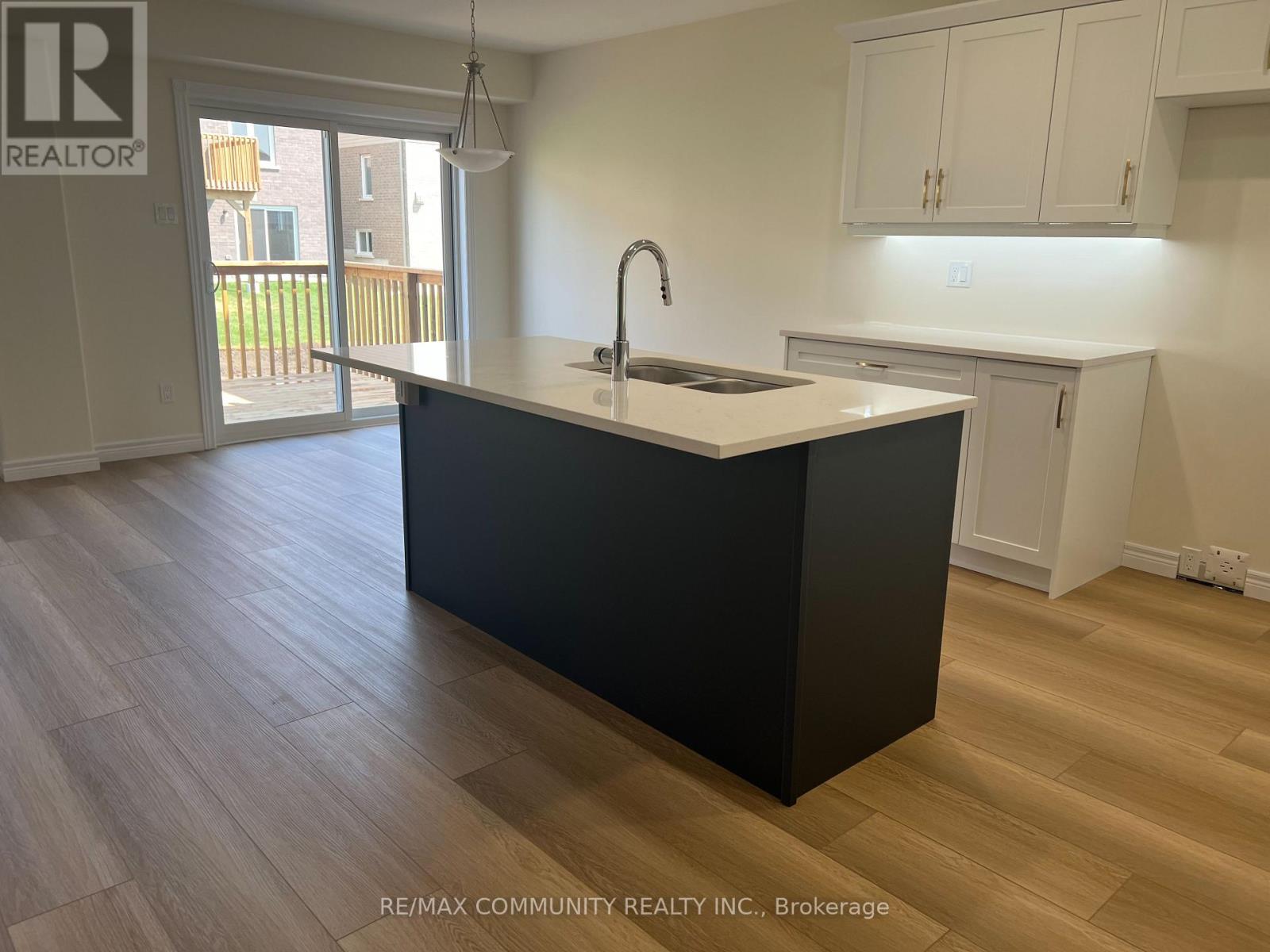 Photo 18 of 236 Oneil Street, Peterborough North ON