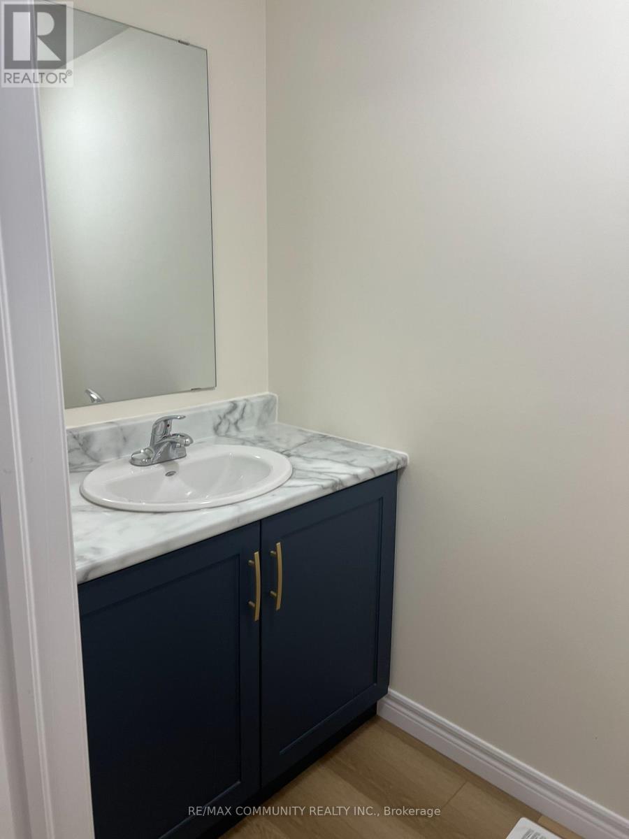 Photo 15 of 236 Oneil Street, Peterborough North ON