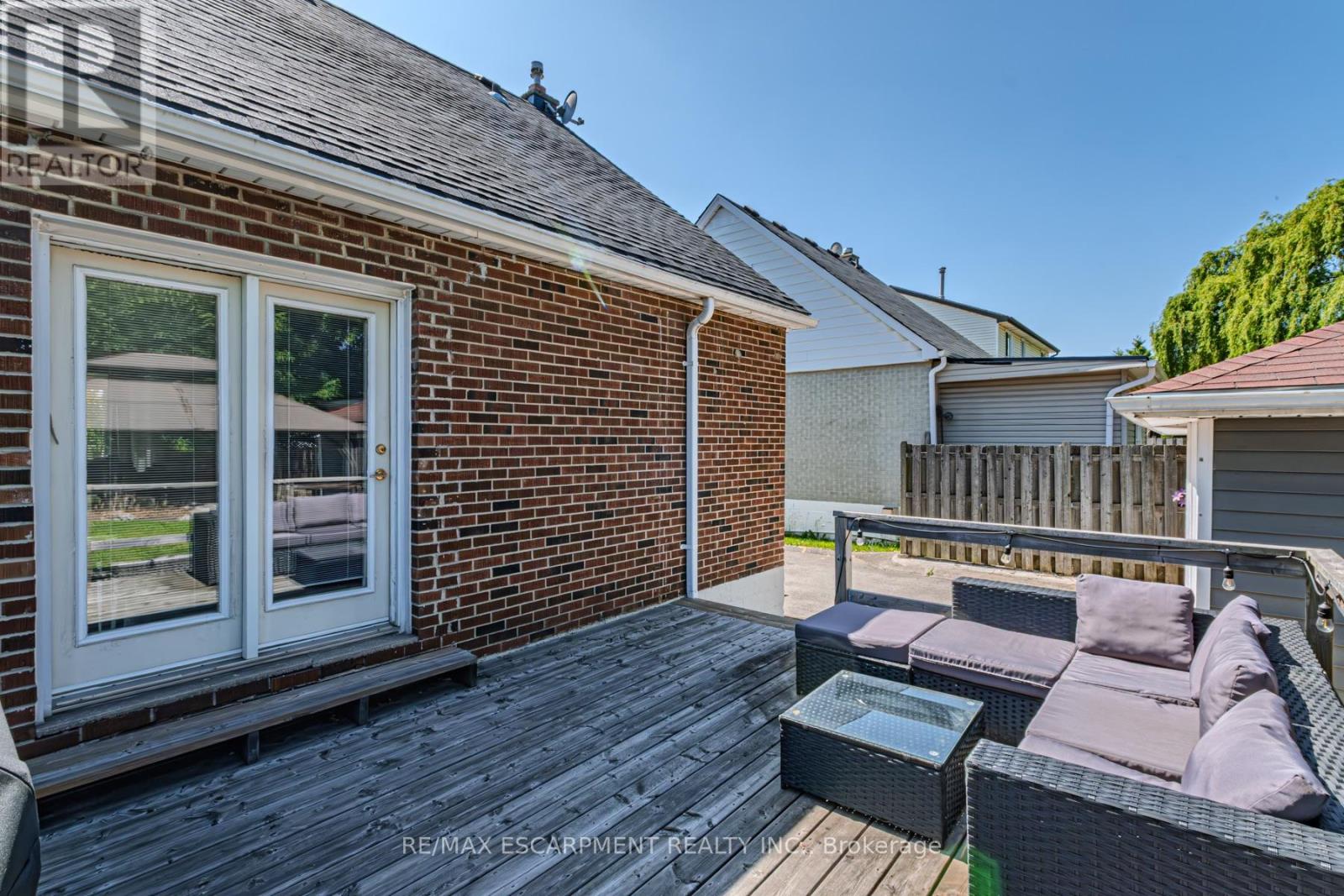 Single Family House for Sale in  ABERFOYLE AVENUE Hamilton (Rosedale) 