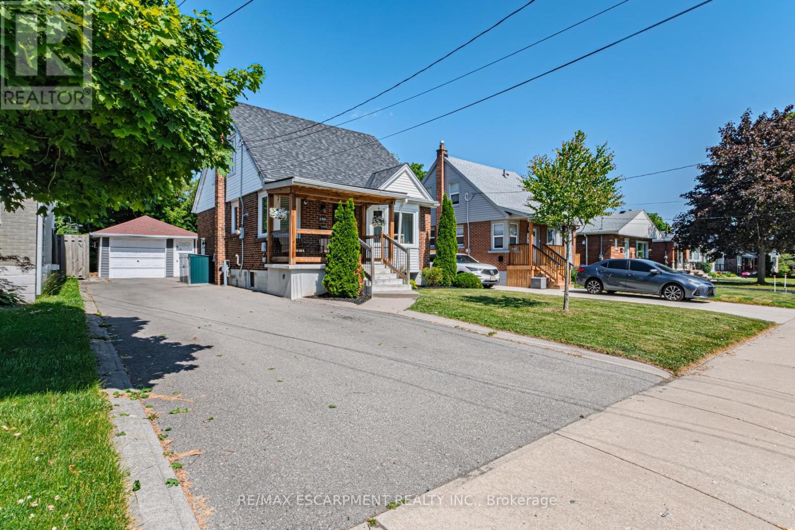Single Family House for Sale in  ABERFOYLE AVENUE Hamilton (Rosedale) 