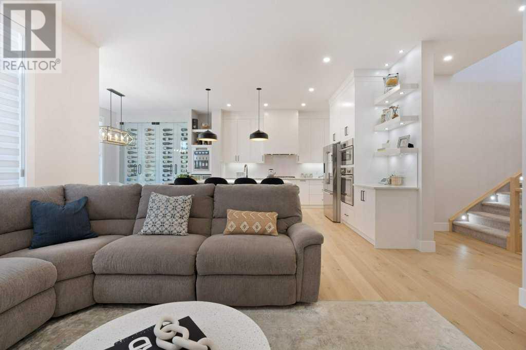Single Family House for Sale in  Discovery Place SW Discovery Ridge Calgary 