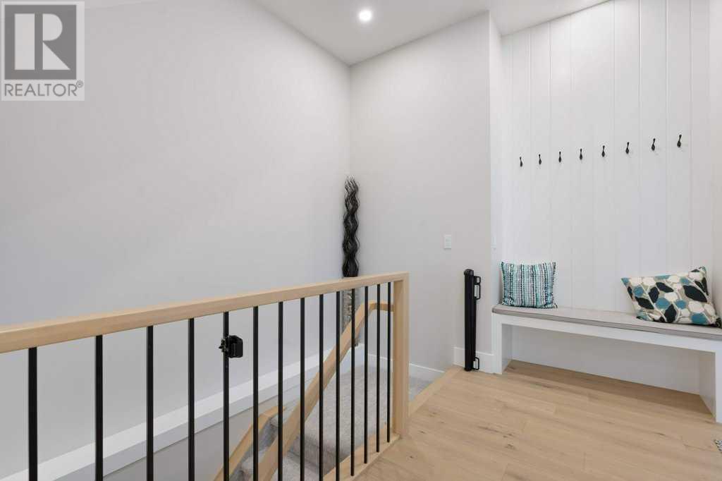Single Family House for Sale in  Discovery Place SW Discovery Ridge Calgary 