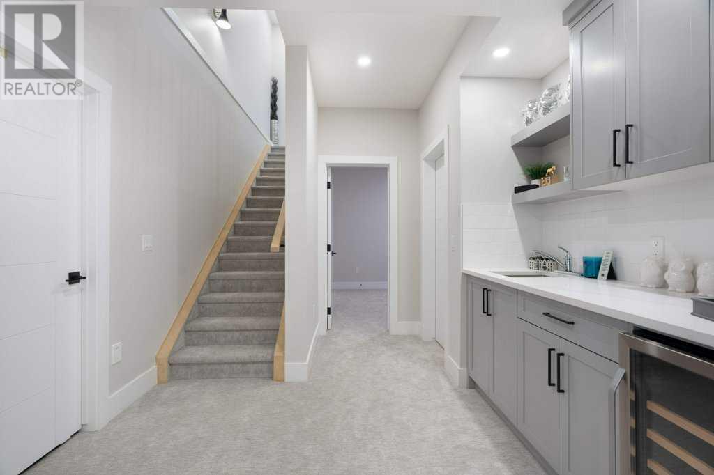 Single Family House for Sale in  Discovery Place SW Discovery Ridge Calgary 