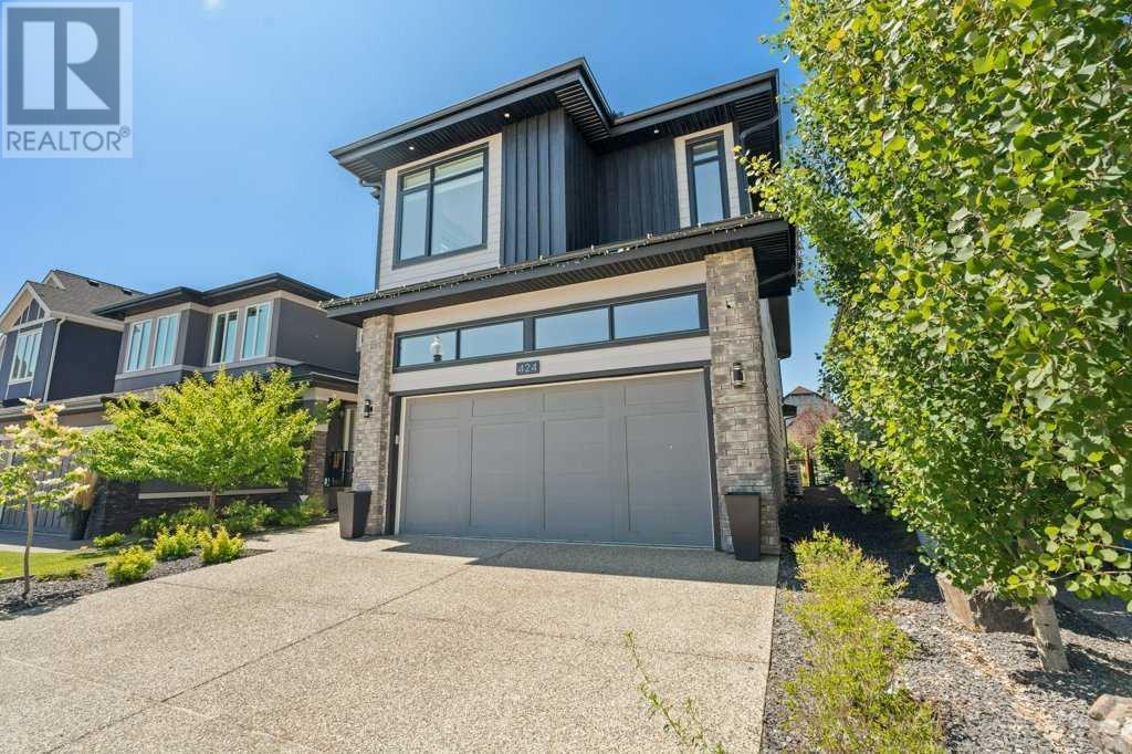 Single Family House for Sale in  Discovery Place SW Discovery Ridge Calgary 