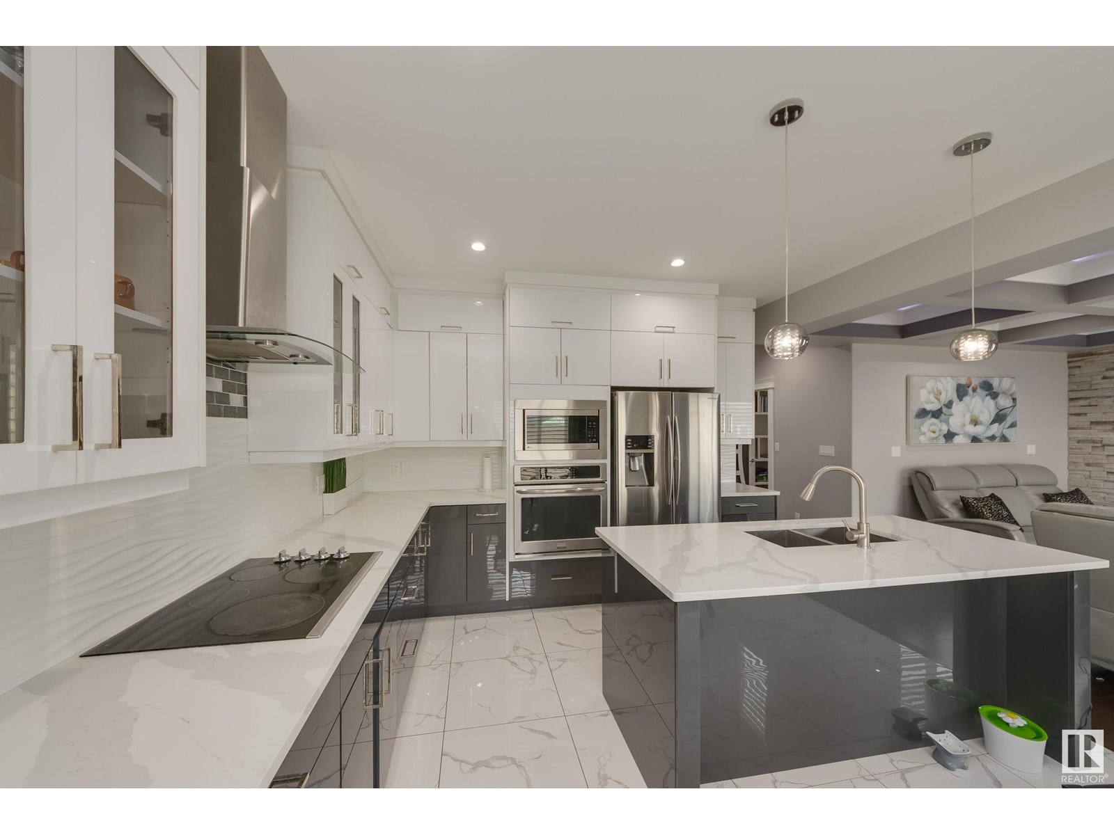 Photo 22 of 16768 61 St Nw, Edmonton AB