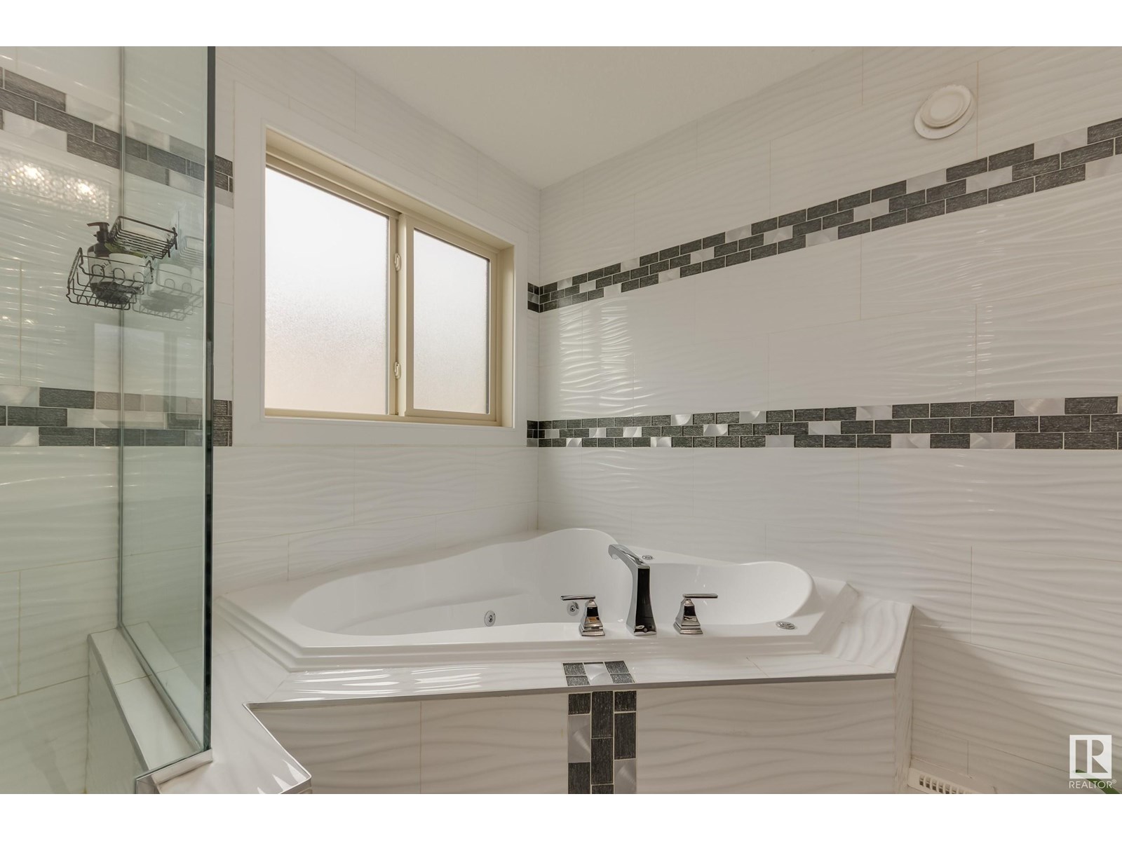 Photo 41 of 16768 61 St Nw, Edmonton AB
