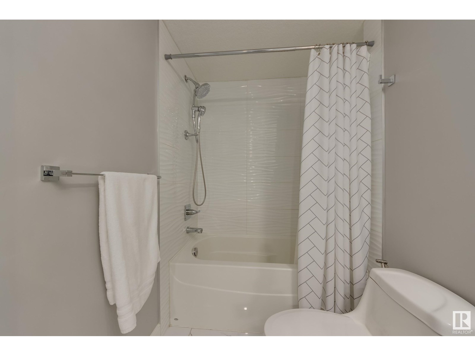 Photo 38 of 16768 61 St Nw, Edmonton AB