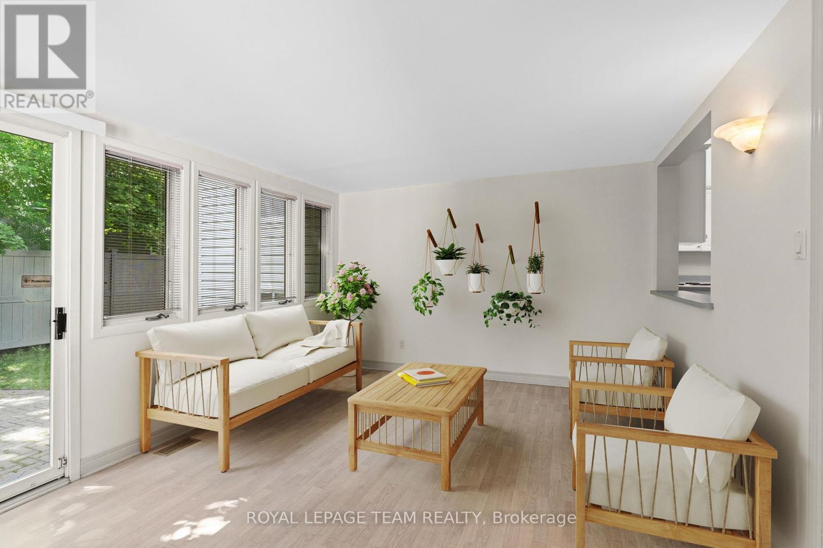 Photo 19 of 1952 Fairbanks Avenue, Ottawa ON