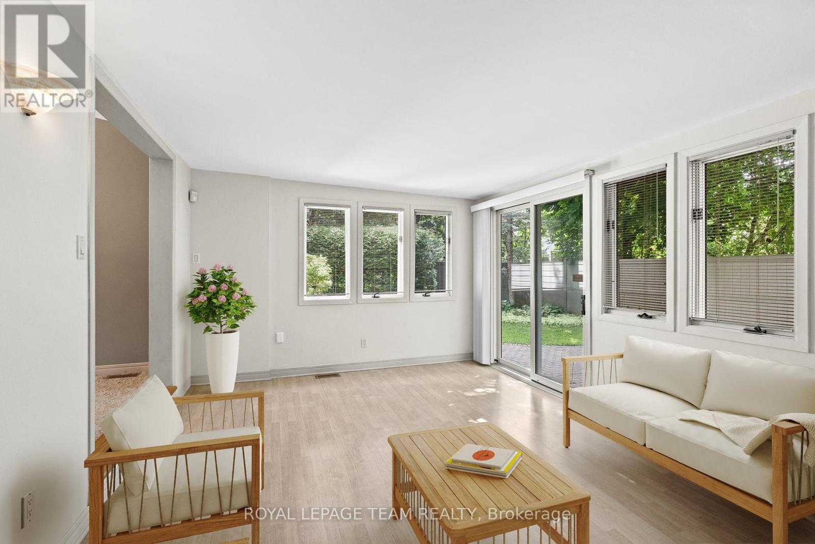 Photo 26 of 1952 Fairbanks Avenue, Ottawa ON