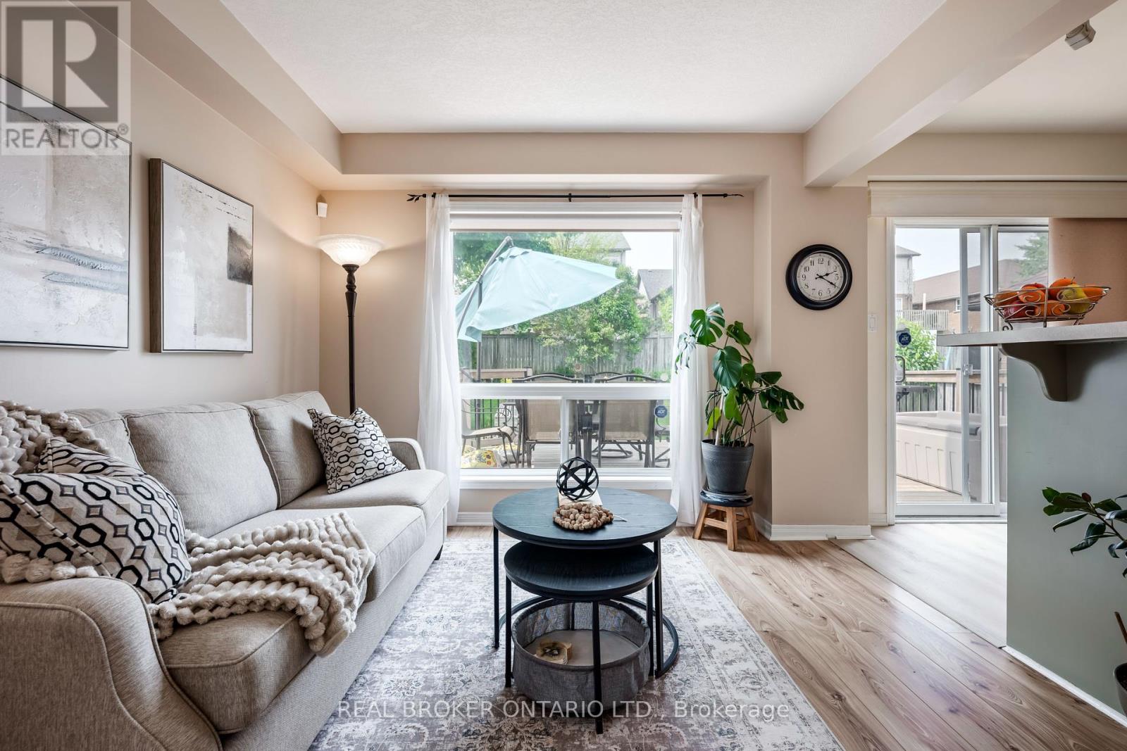 Photo 18 of 107 Glengarry Road, Orangeville ON
