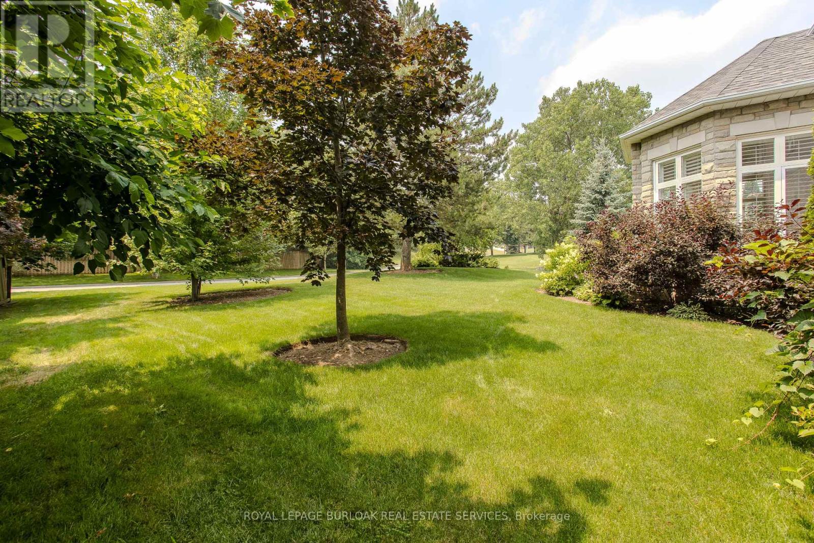 Photo 34 of 1400 Tamworth Court, Burlington ON
