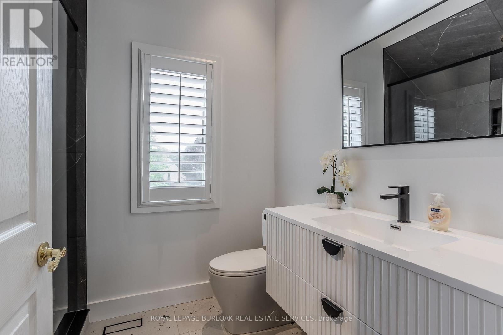 Photo 22 of 1400 Tamworth Court, Burlington ON