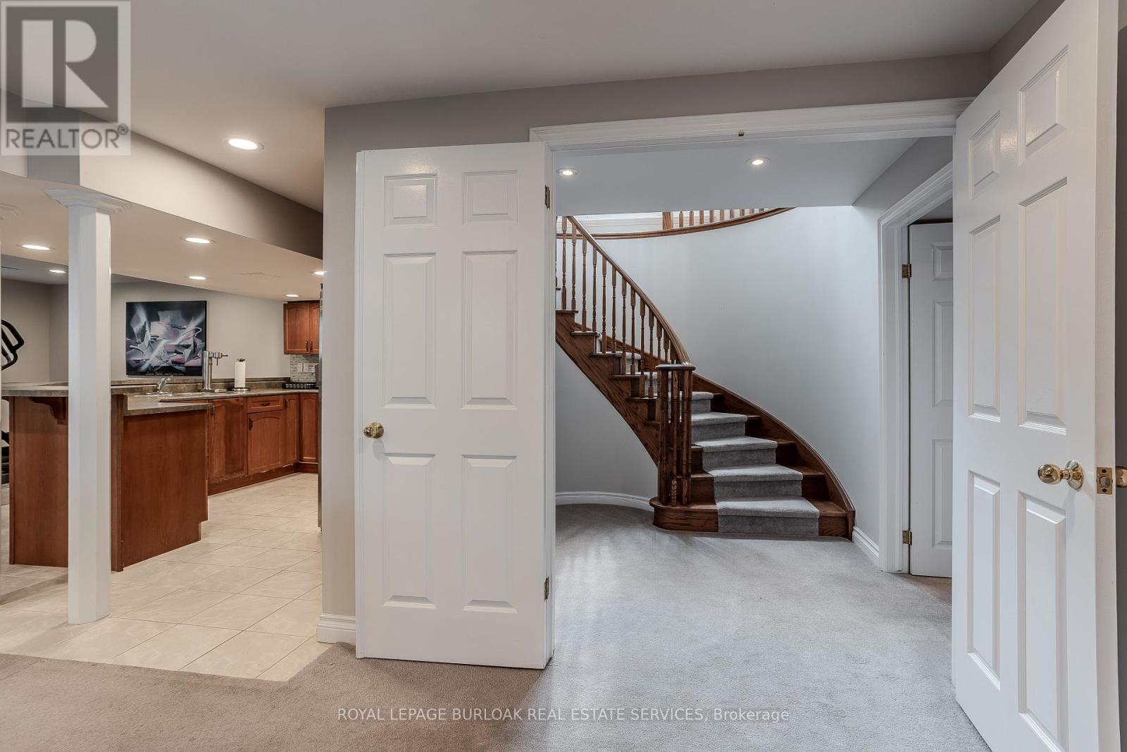 Photo 28 of 1400 Tamworth Court, Burlington ON
