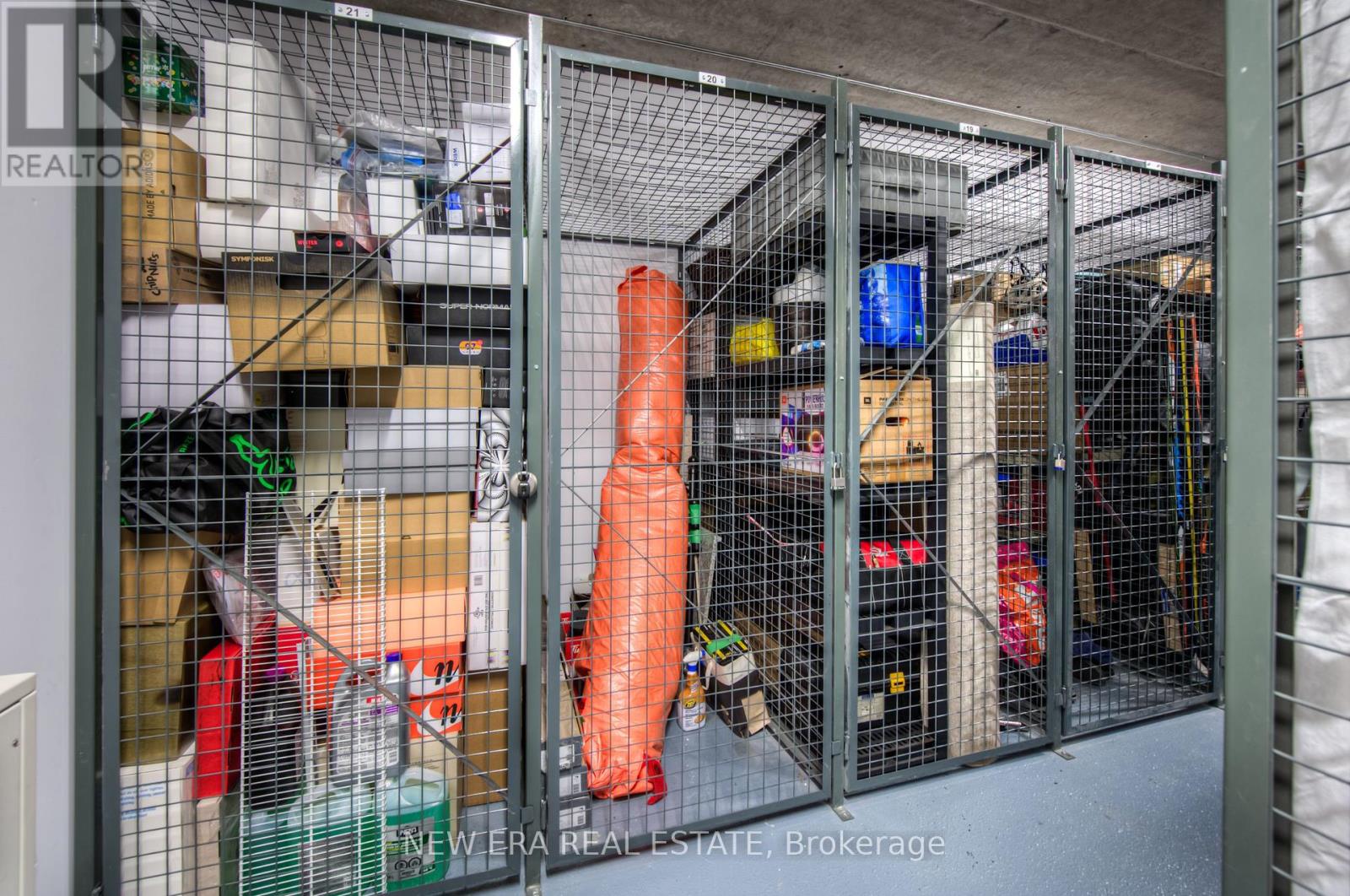 Photo 11 of 506 112 King Street E, Hamilton ON