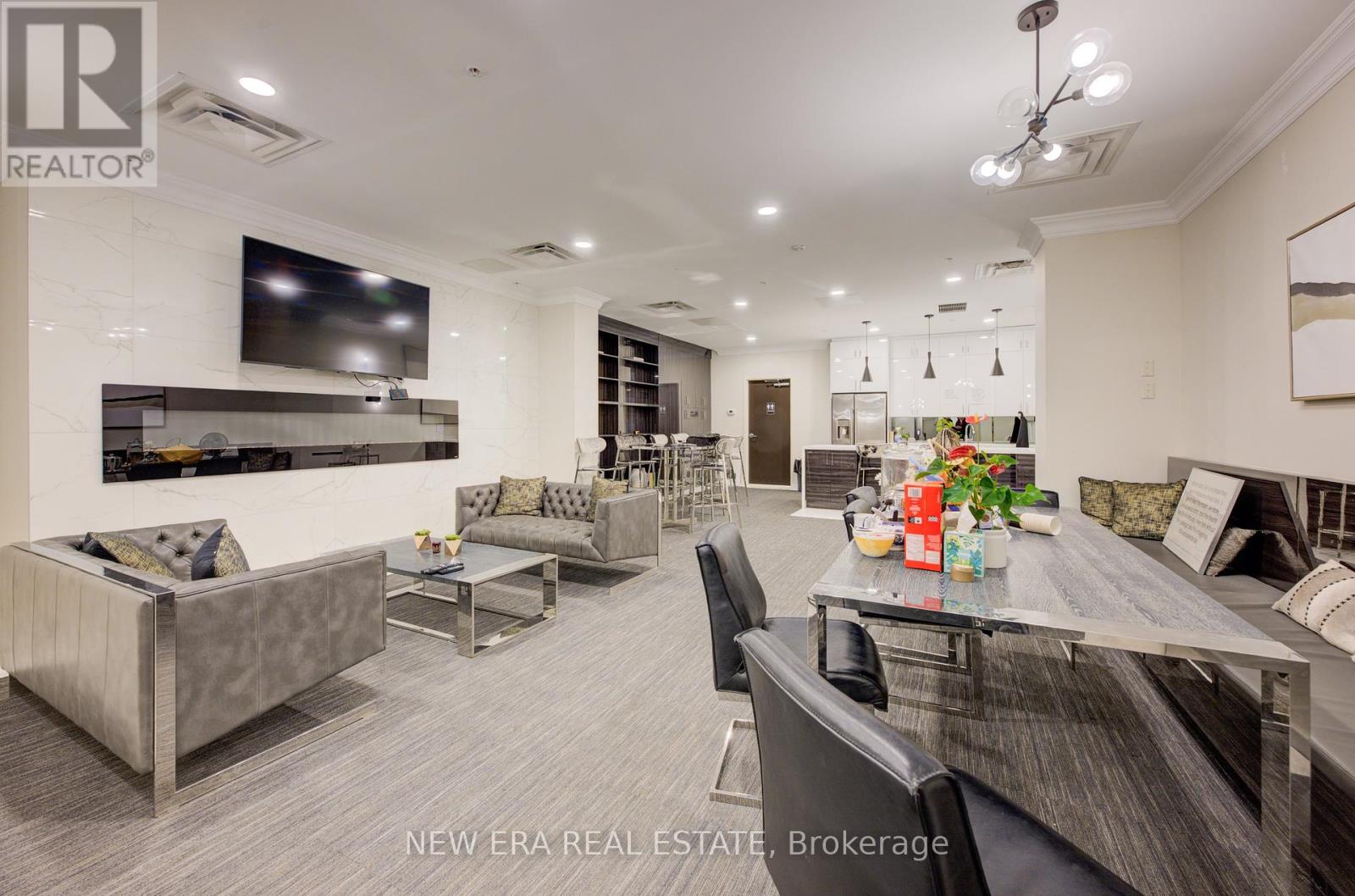 Photo 9 of 506 112 King Street E, Hamilton ON