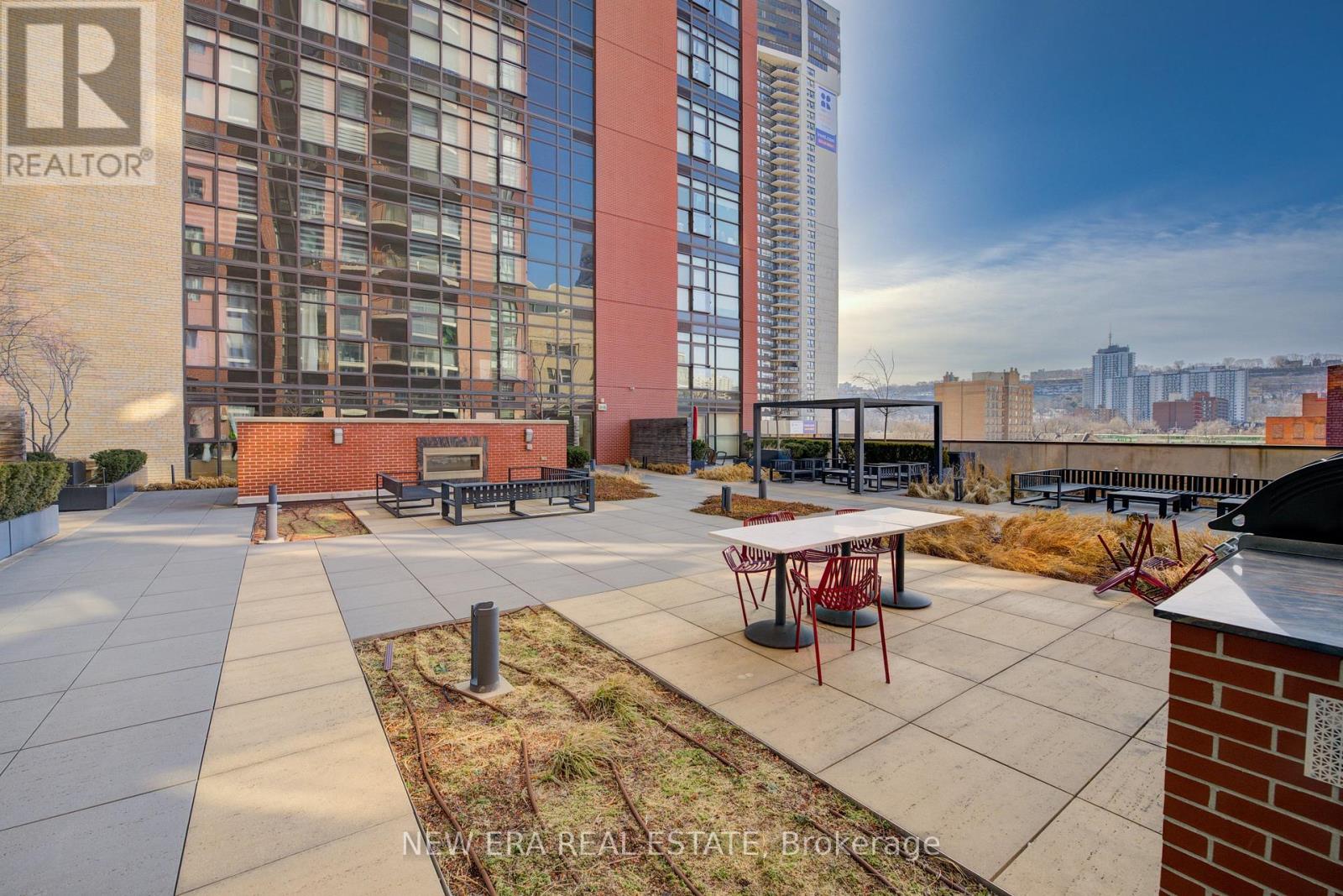 Photo 13 of 506 112 King Street E, Hamilton ON