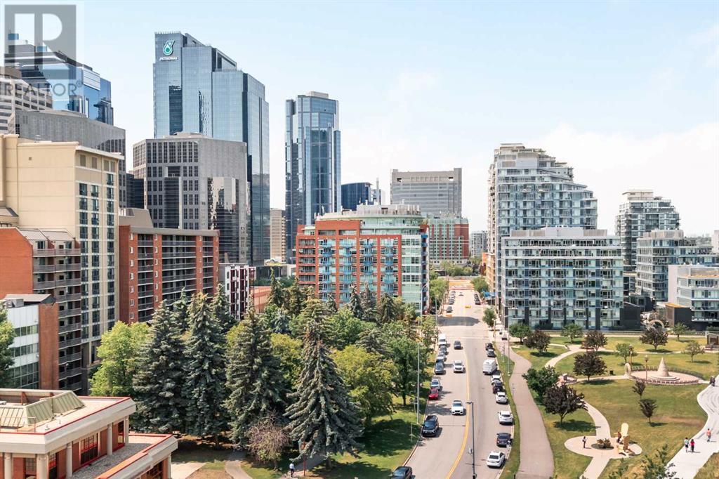 Single Family House for Sale in   Riverfront Avenue SW Chinatown Calgary 