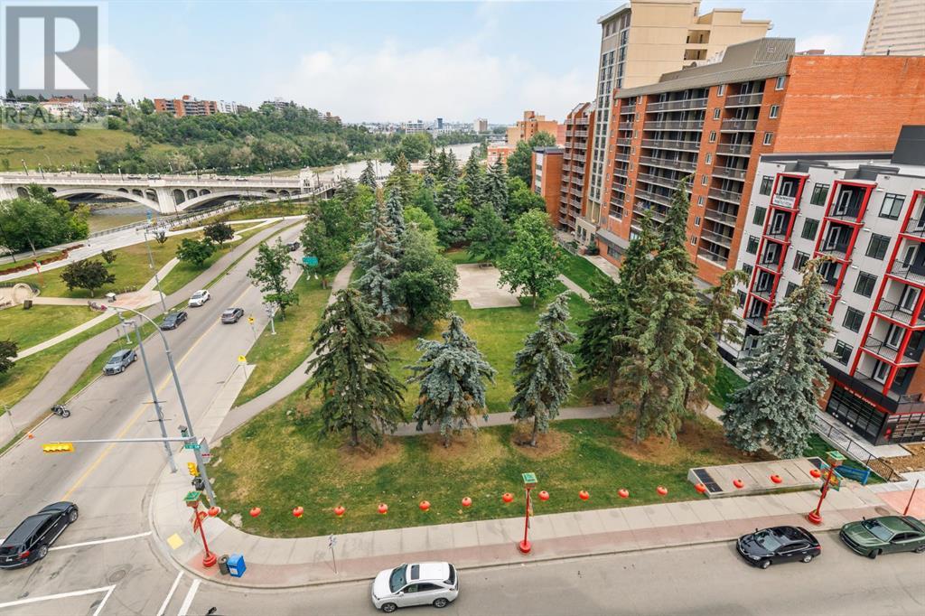 Single Family House for Sale in   Riverfront Avenue SW Chinatown Calgary 
