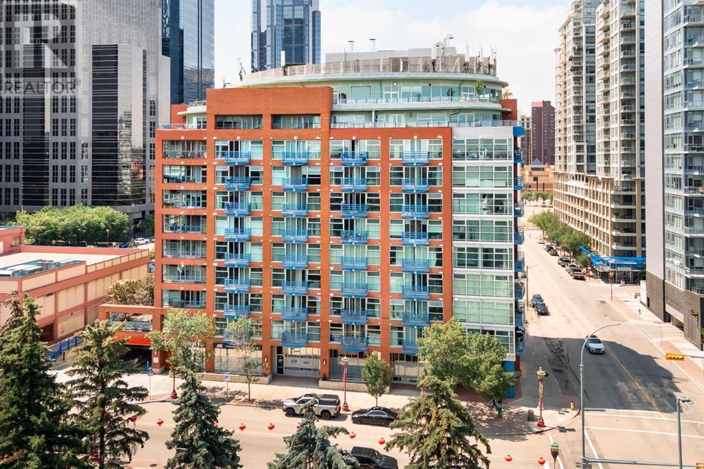 Single Family House for Sale in   Riverfront Avenue SW Chinatown Calgary 