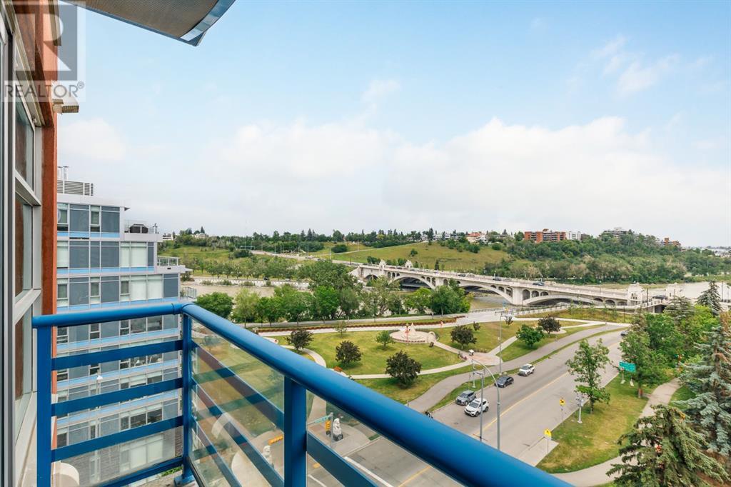 Single Family House for Sale in   Riverfront Avenue SW Chinatown Calgary 