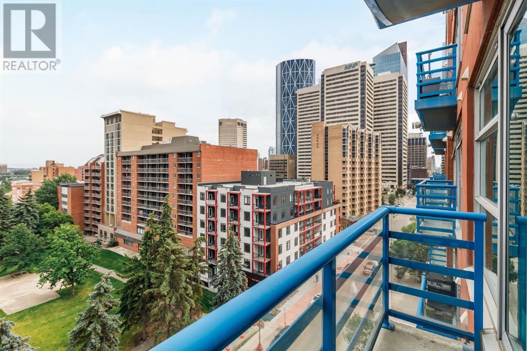 Single Family House for Sale in   Riverfront Avenue SW Chinatown Calgary 