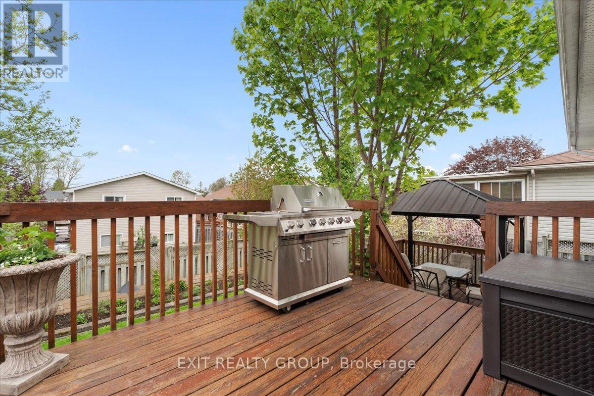 Photo 12 of 41 Faraday Gardens, Belleville ON