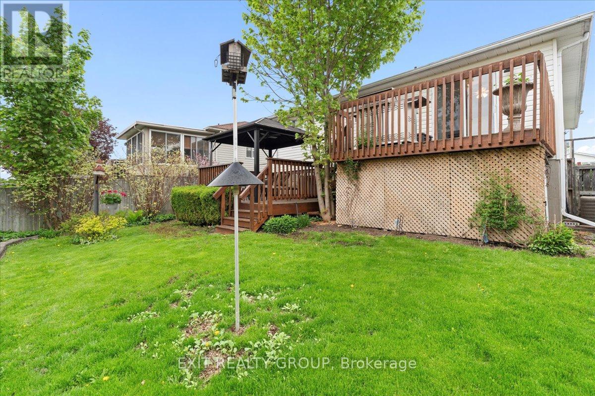 Photo 26 of 41 Faraday Gardens, Belleville ON