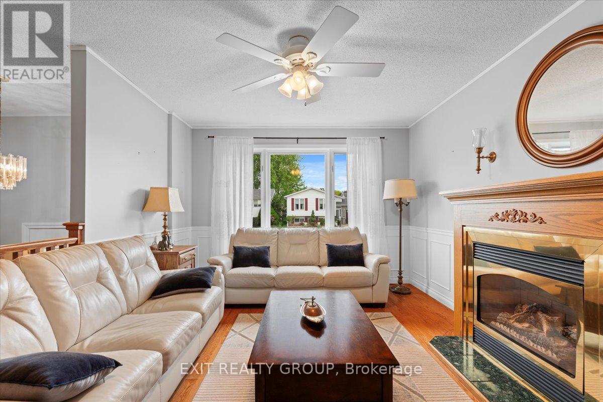 Photo 11 of 41 Faraday Gardens, Belleville ON