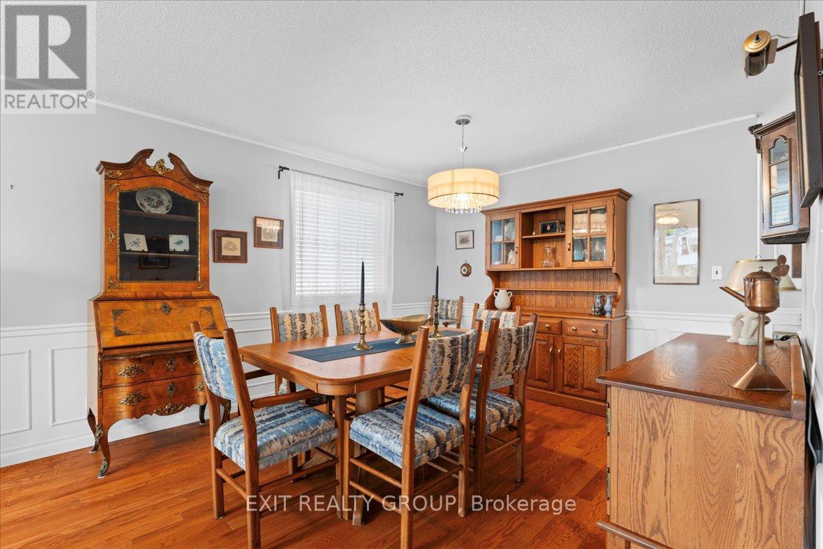 Photo 19 of 41 Faraday Gardens, Belleville ON