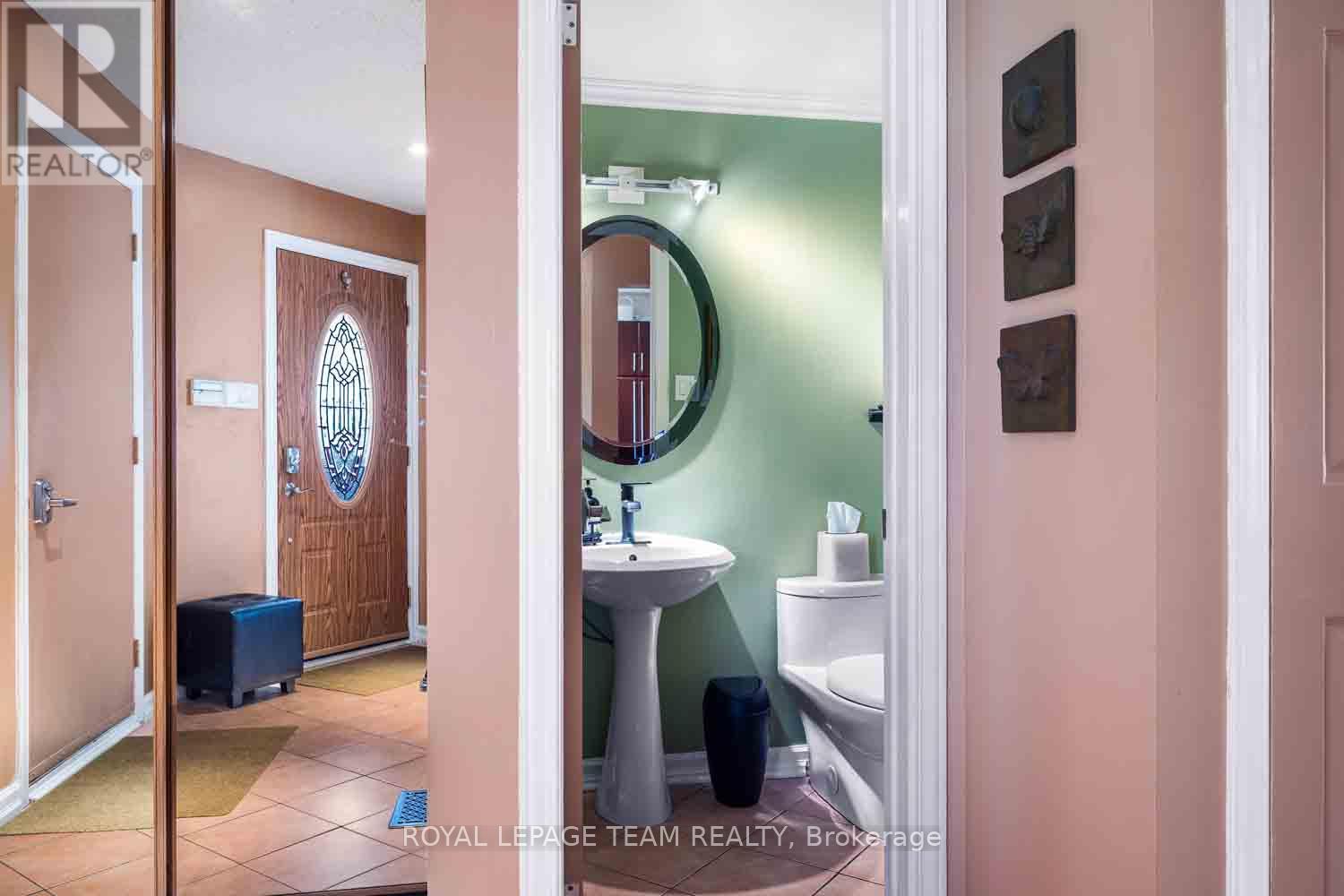 Photo 11 of 172 Southport Drive, Ottawa ON