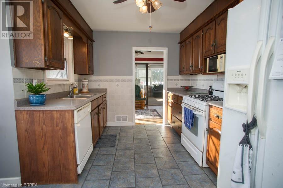 Photo 12 of 530 Mount Pleasant Road, Brantford ON