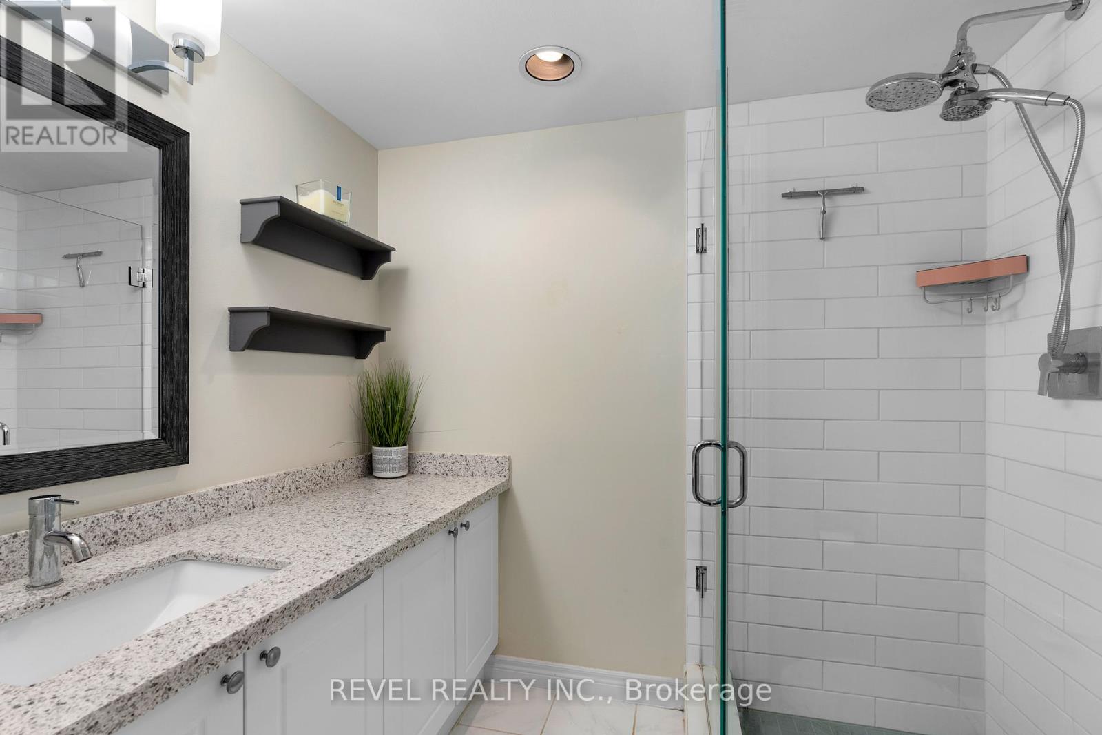 Photo 11 of 306 107 Bond Street, Orillia ON