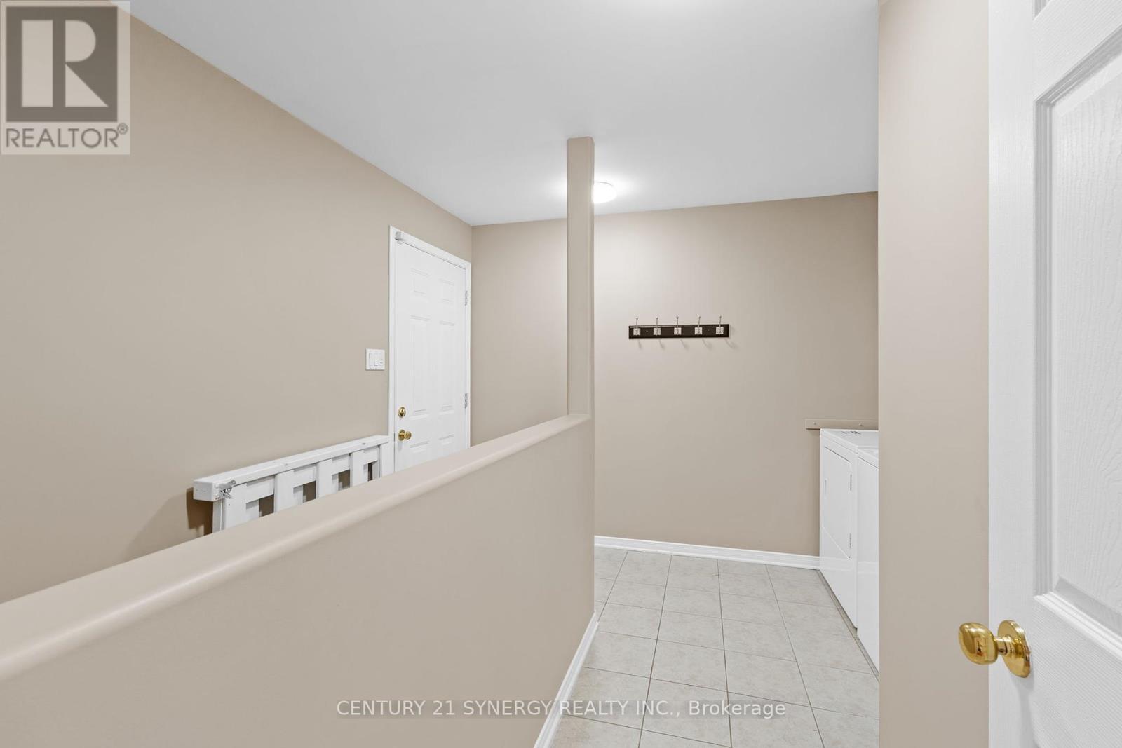 Photo 12 of 54 Dr Gordon Crescent, North Grenville ON