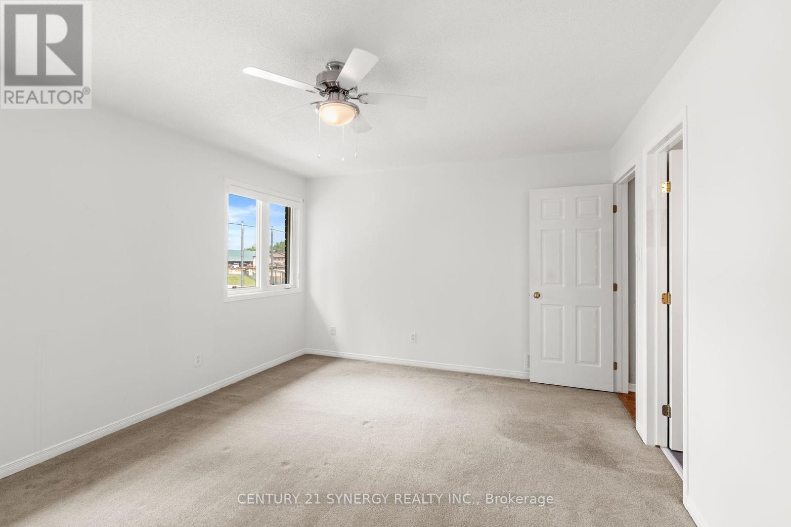 Photo 35 of 54 Dr Gordon Crescent, North Grenville ON
