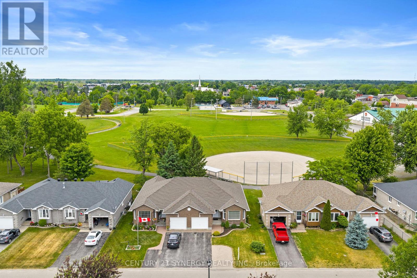 Photo 34 of 54 Dr Gordon Crescent, North Grenville ON