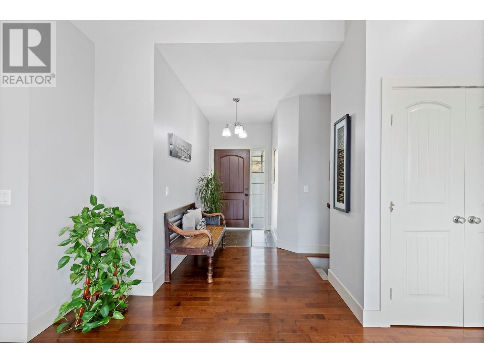  2969 Ensign Lane, West Kelowna